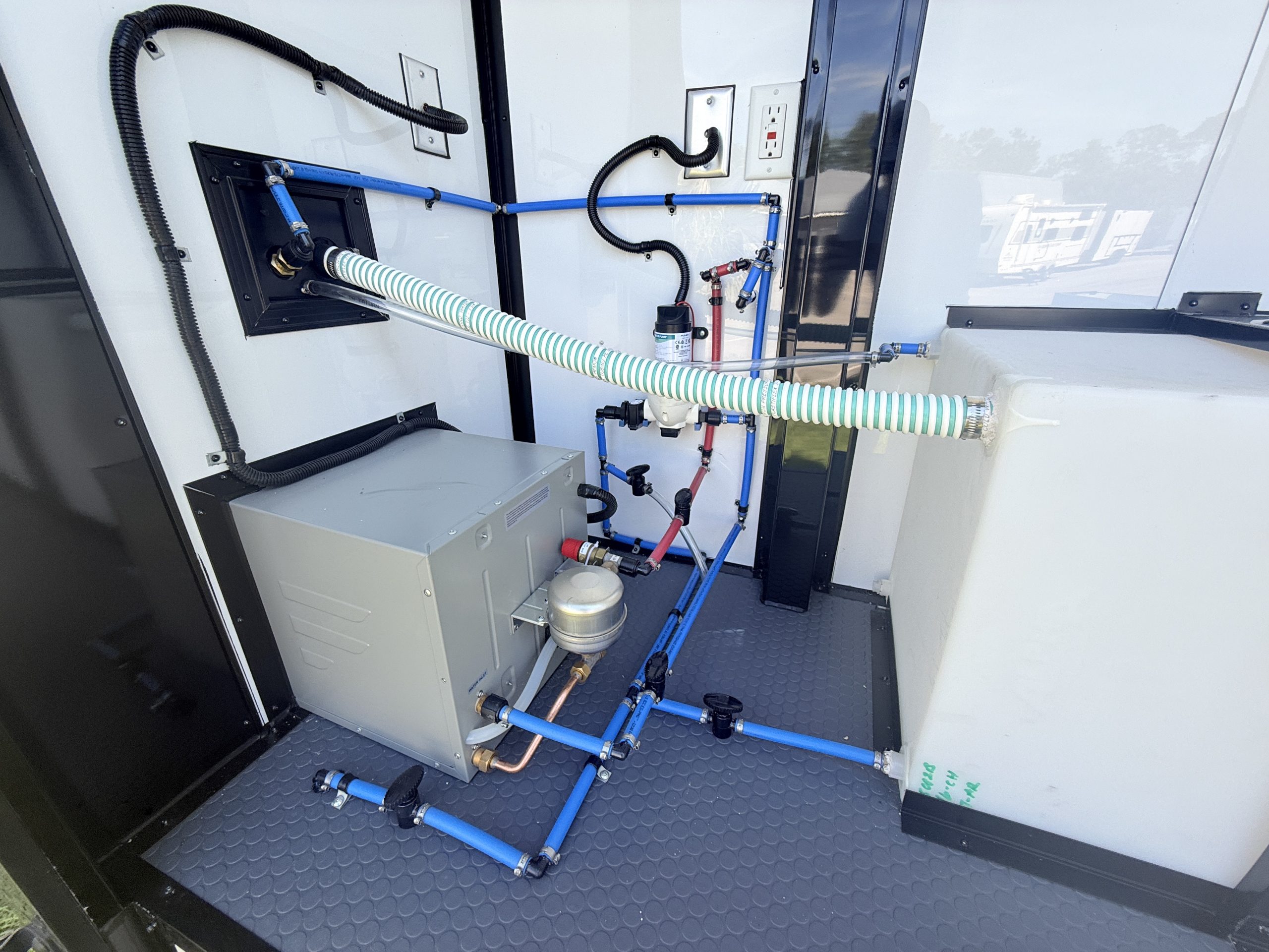7×14 Enclosed Cargo Trailer photo 6